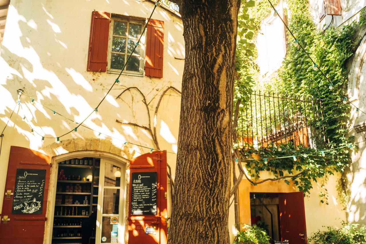 Hotel Du Cloitre Arles Bagian luar foto