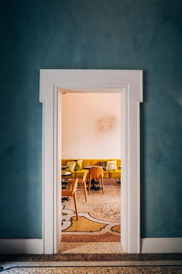 Hotel Du Cloitre Arles Bagian luar foto
