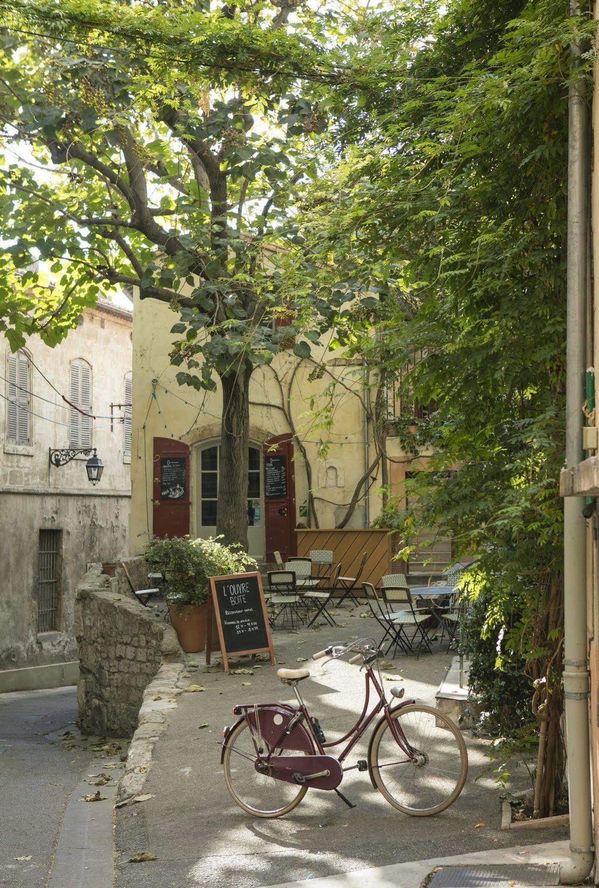 Hotel Du Cloitre Arles Bagian luar foto